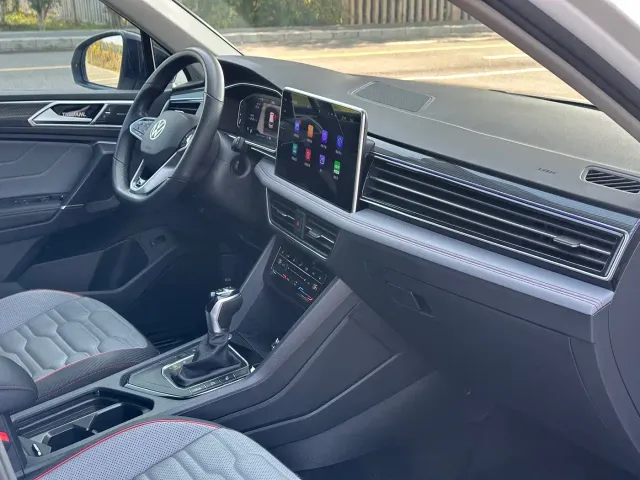 Volkswagen Tiguan L — Фото автомобиля 11