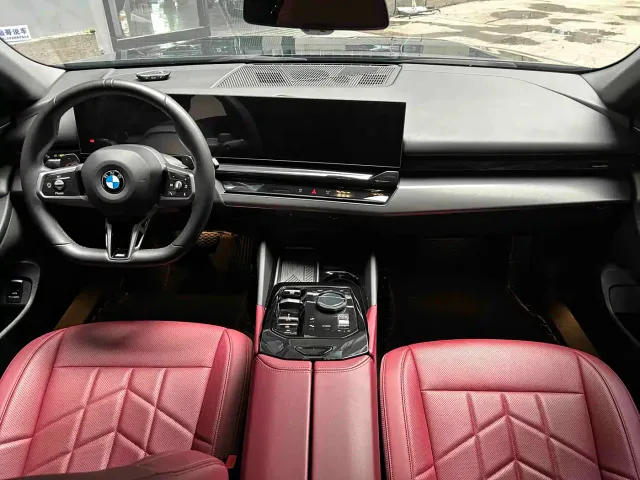 BMW 5 Series — Фото автомобиля 2