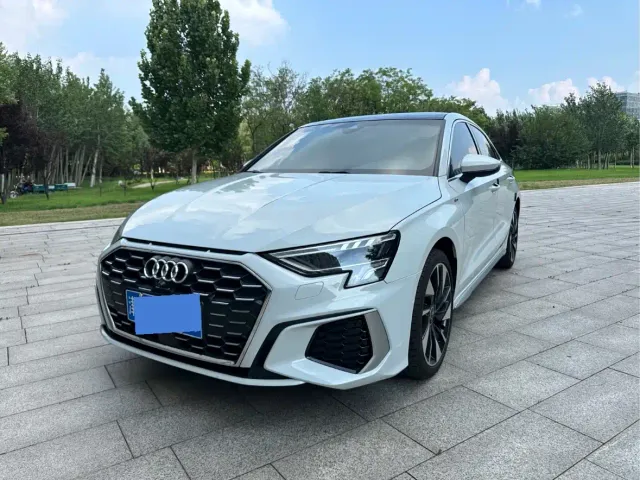Фотография автомобиля — Audi A3