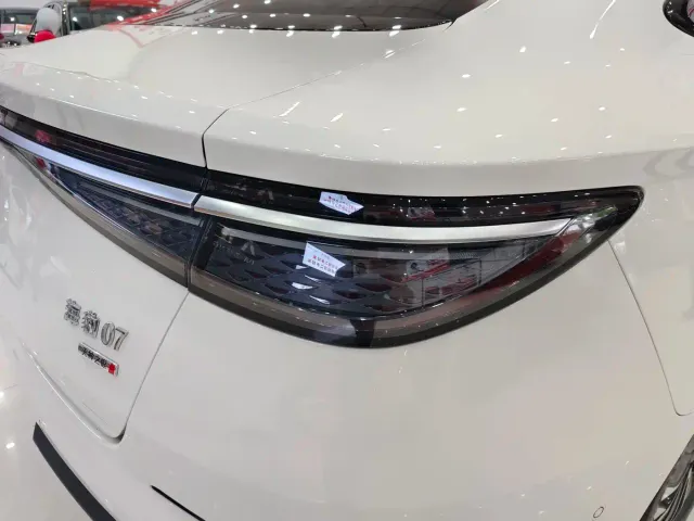 BYD Seal 07 EV — Фото автомобиля 12