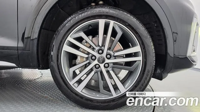 Audi Q5 FY — Фото автомобиля 6