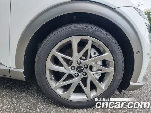 Genesis GV60 — Фото автомобиля 18