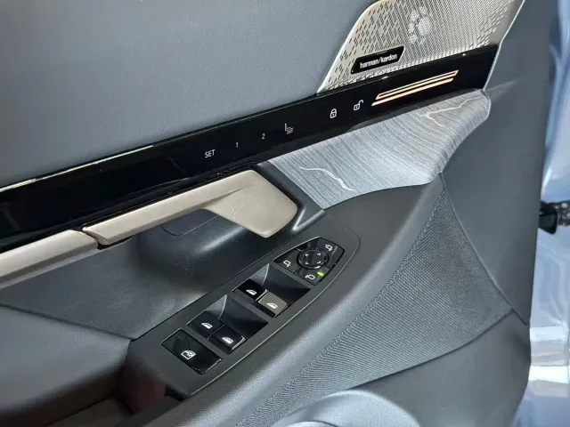 BMW 5 Series — Фото автомобиля 19