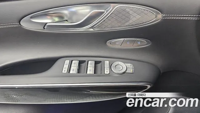 Genesis GV70 2.5T Бензин 2WD — Фото автомобиля 13