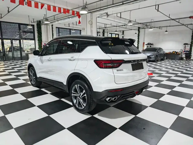 Geely Binyue — Фото автомобиля 7