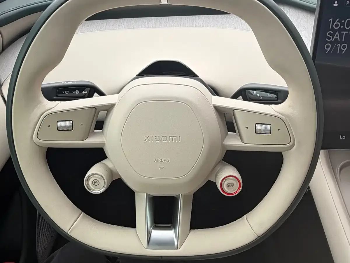 Xiaomi Auto Xiaomi YU7 — Фото автомобиля 12