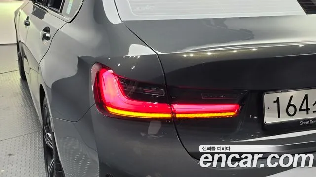 BMW 3-Series 3 серия (G20) 320i M Sport — Фото автомобиля 22