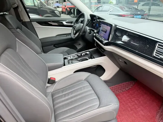Volkswagen Teramont — Фото автомобиля 12