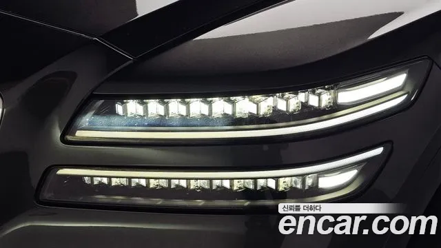 Genesis GV80 — Фото автомобиля 7
