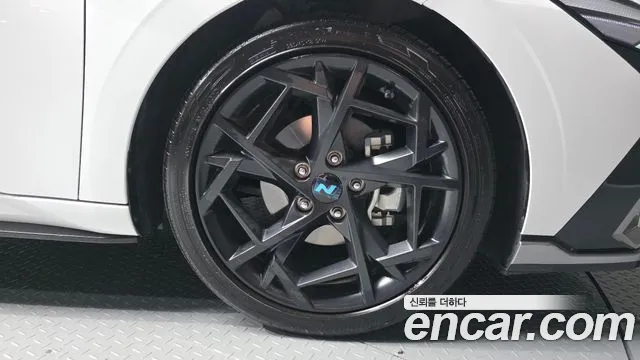 Hyundai Avante CN7 — Фото автомобиля 21