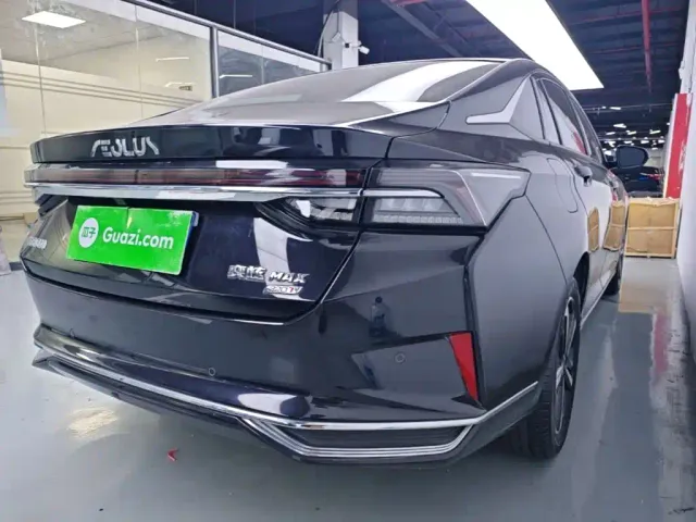Dongfeng Yixuan MAX — Фото автомобиля 6