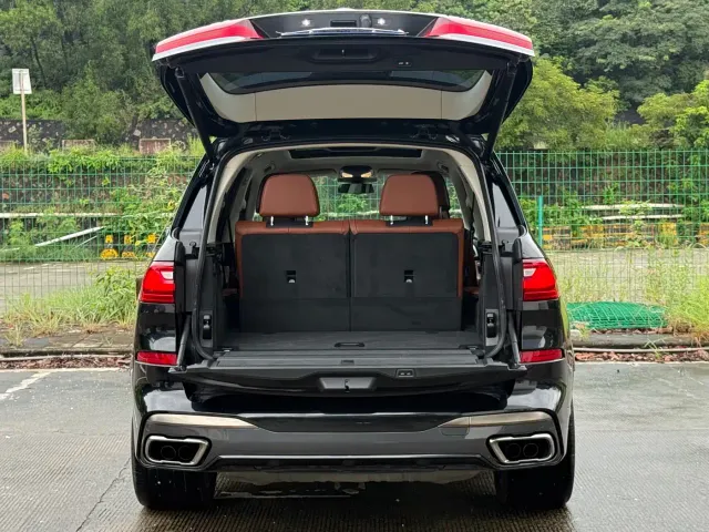 BMW X7 — Фото автомобиля 14