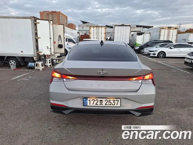 Hyundai Avante CN7 — Фото автомобиля 3