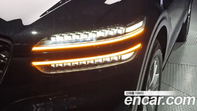 Genesis GV70 — Фото автомобиля 7
