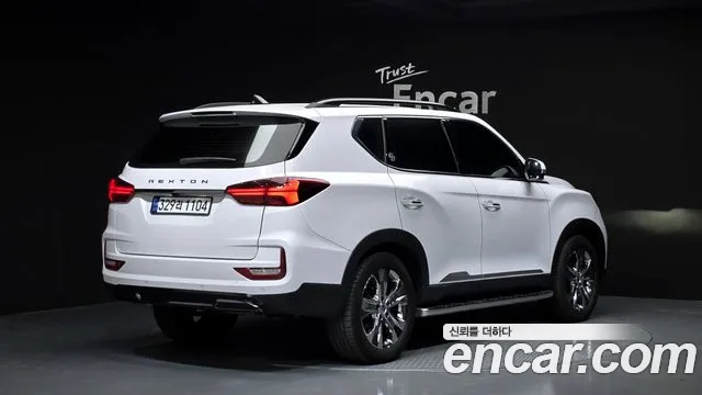 KG_Mobility_Ssangyong Rexton All Rexton Дизель 2.2 4WD — Фото автомобиля 2