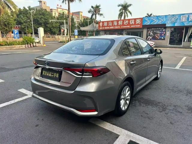 Toyota Corolla — Фото автомобиля 6