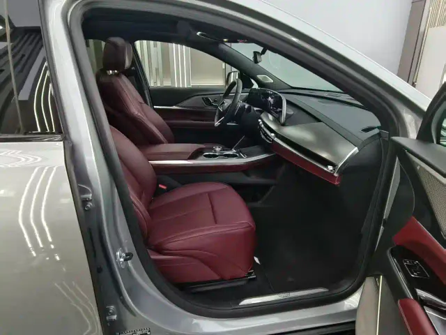 Cadillac XT5 — Фото автомобиля 22