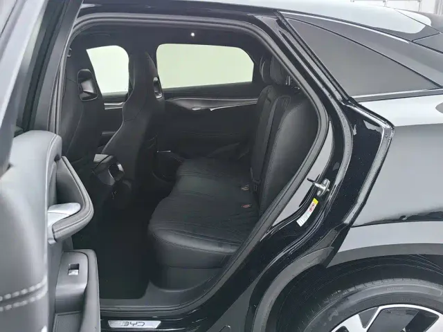 BYD Sealion 07 EV — Фото автомобиля 15