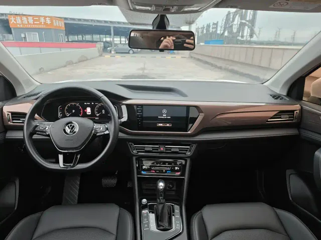Volkswagen Tharu — Фото автомобиля 9