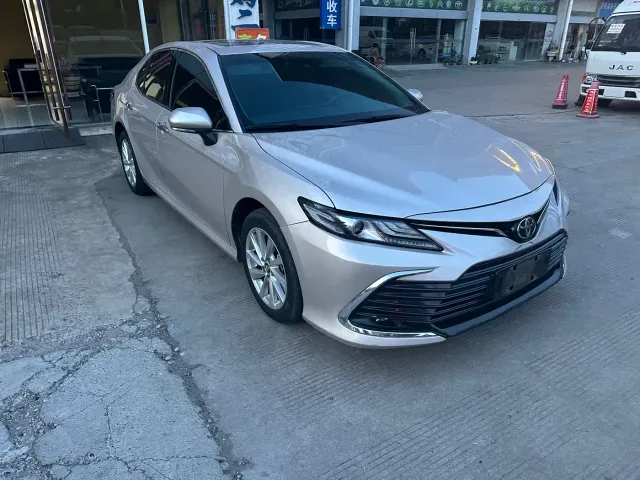 Toyota Camry — Фото автомобиля 3