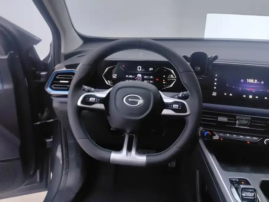 GAC Trumpchi Trumpchi GS3 2023 Shadow Speed 270T Power Enjoyment Edition — Фото автомобиля 15