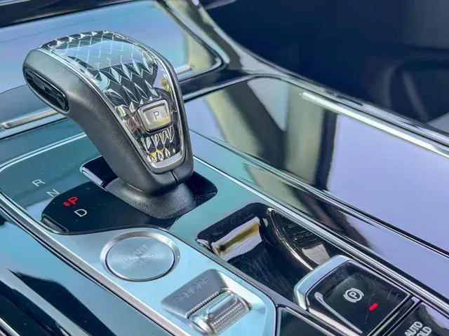 GAC Trumpchi M8 — Фото автомобиля 10