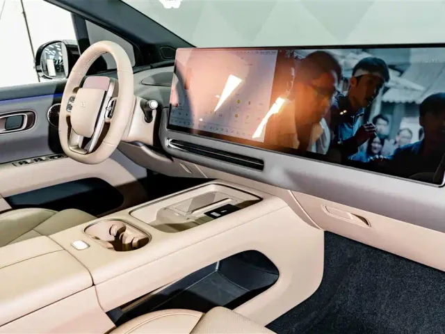 Li Auto i6 — Фото автомобиля 19