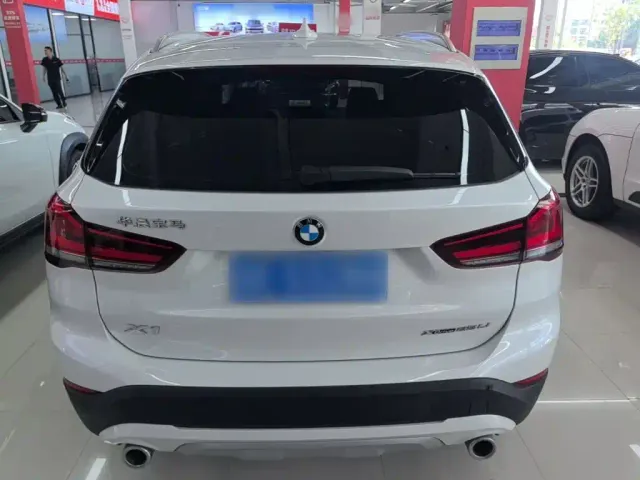 BMW X1 — Фото автомобиля 5