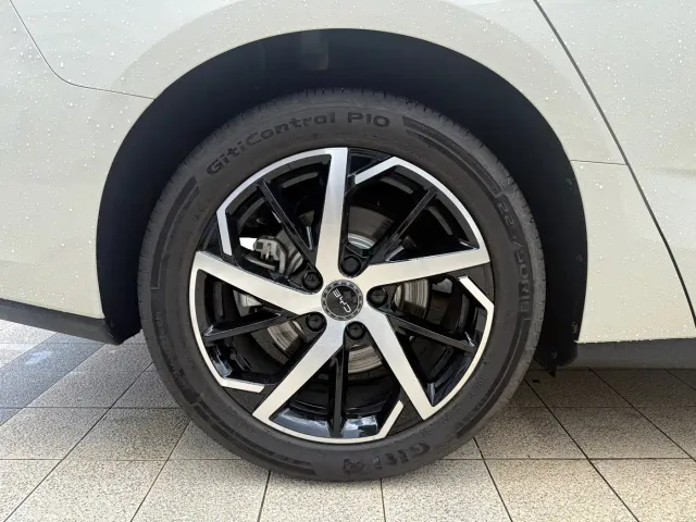 BYD Seal 07 DM-i — Фото автомобиля 14