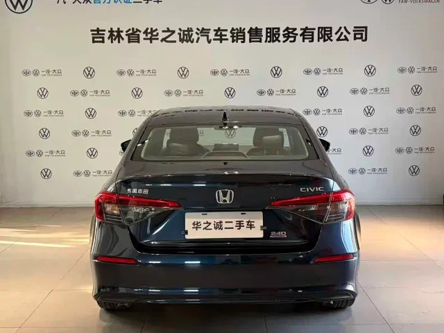 Honda Civic — Фото автомобиля 3