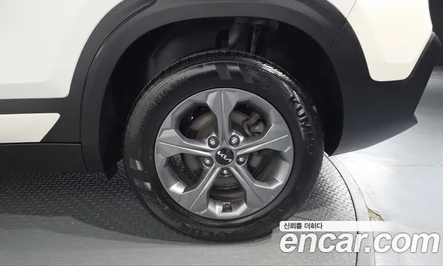 Kia Seltos — Фото автомобиля 6