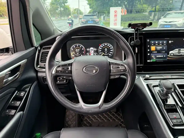 GAC Trumpchi M8 — Фото автомобиля 14
