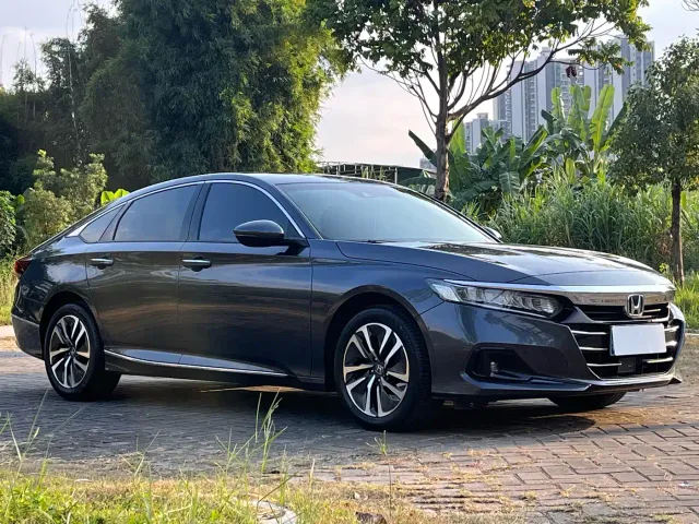 Honda Accord — Фото автомобиля 3