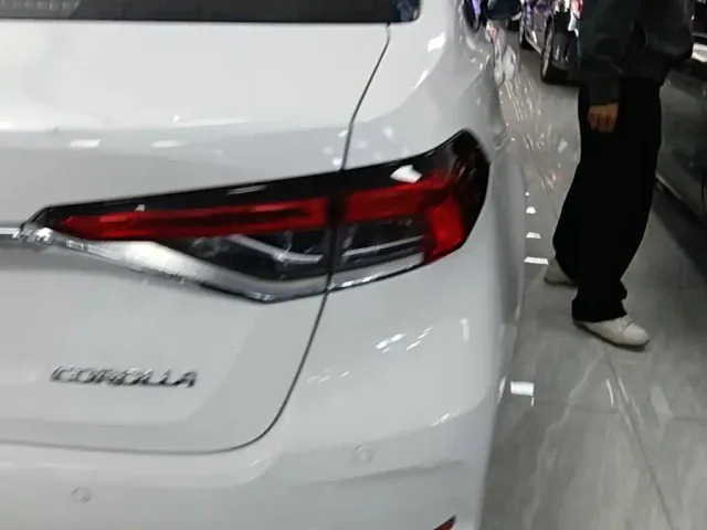 Toyota Corolla — Фото автомобиля 7