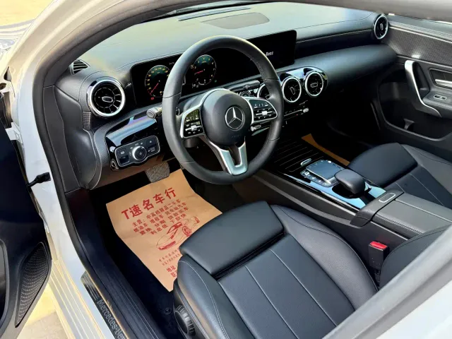 Mercedes-Benz A-Class — Фото автомобиля 14