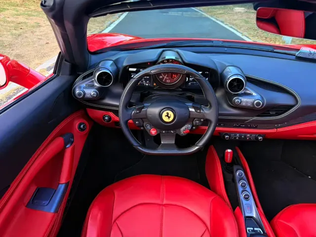 Ferrari F8 — Фото автомобиля 9