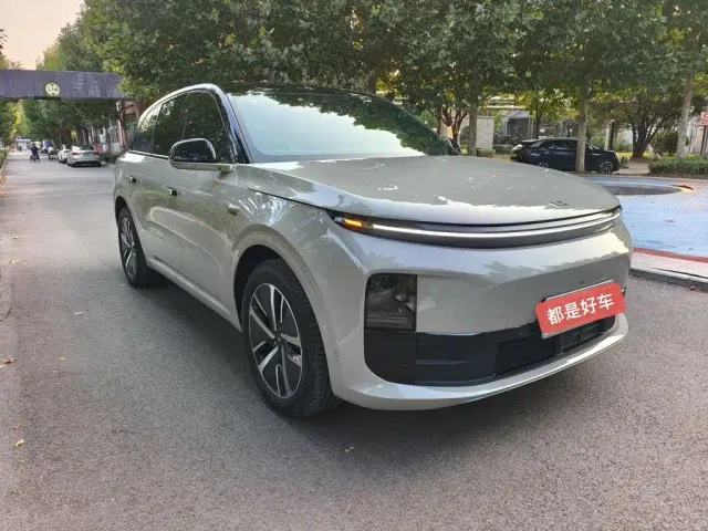 Li Auto L6 — Фото автомобиля 3