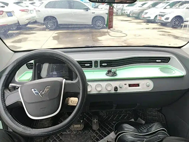 Wuling Hongguang Mini EV — Фото автомобиля 9