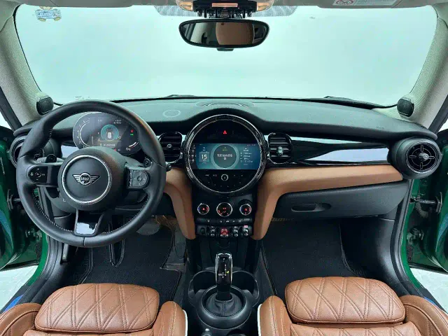 MINI Hatch — Фото автомобиля 11