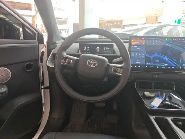 Toyota BoZhi 3X — Фото автомобиля 10