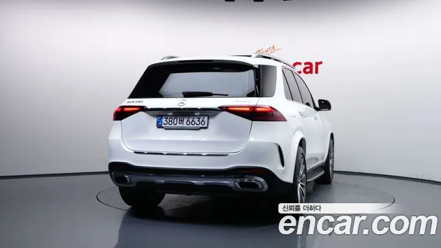 Mercedes-Benz GLE-Class — Фото автомобиля 4
