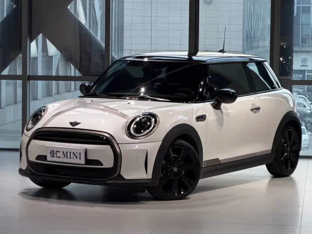 Фотография автомобиля — MINI Hatch