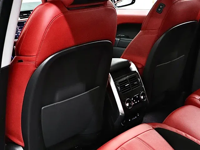 Land Rover Range Rover Sport — Фото автомобиля 13