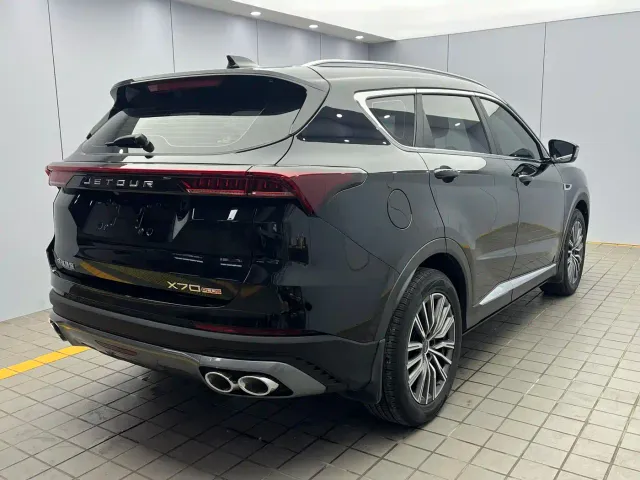 Jetour X70 Plus — Фото автомобиля 6