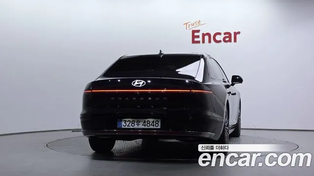 Hyundai Grandeur GN7 — Фото автомобиля 4