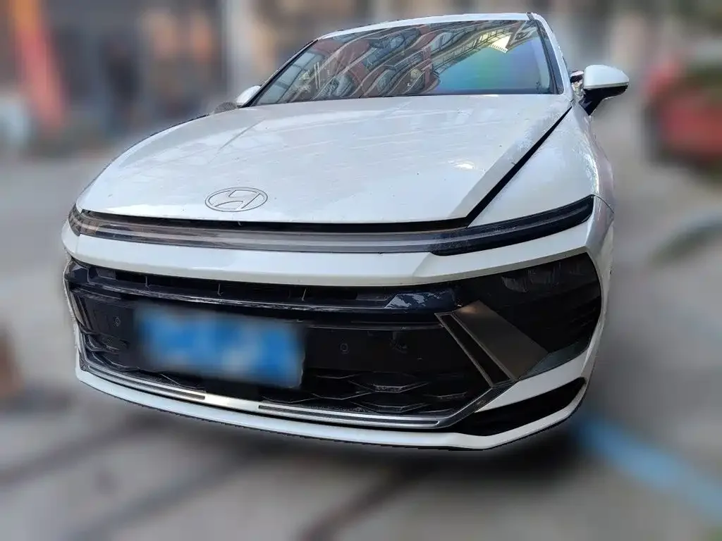 Фотография автомобиля — Hyundai Sonata