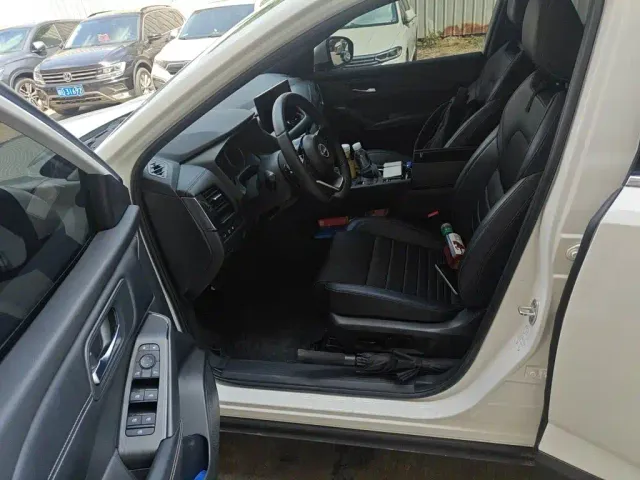 Nissan Qashqai — Фото автомобиля 12