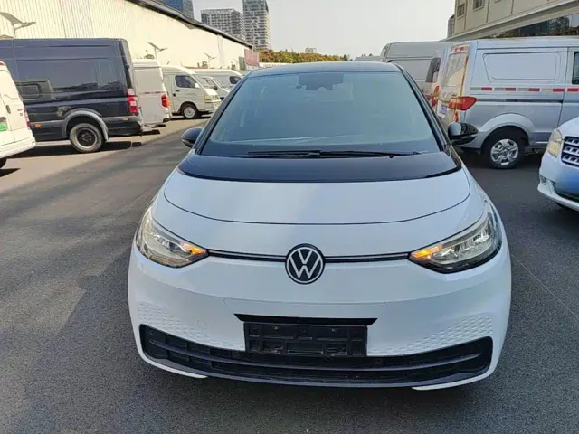 Volkswagen ID.3 — Фото автомобиля 2