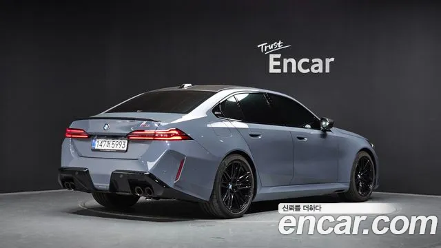 BMW M5 — Фото автомобиля 2