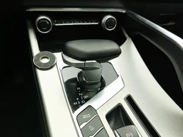 Geely Binyue — Фото автомобиля 13